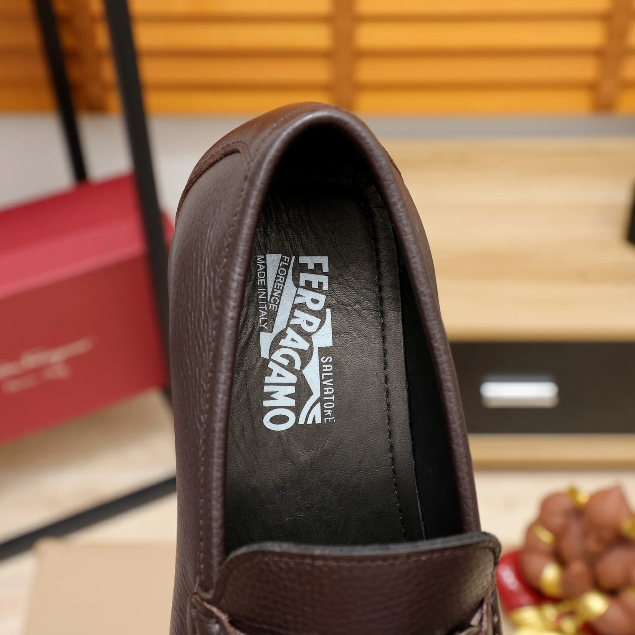 Men's shoes 💰540🕷🕷🐂【Ferragamo】Ferragamo Popular fashion casual shoes🇨🇳Official website counter 1:1 production, original mold opening💯Good quality visible, imported high-end first-layer pebbled calfskin, water-dyed🐂leather lining🌿very clear texture, high-quality waterproof, non-slip and wear-resistant outsole🎋high quality and low price, truly handmade🍓black, coffee color, 2 colors available! Code number 38-45……